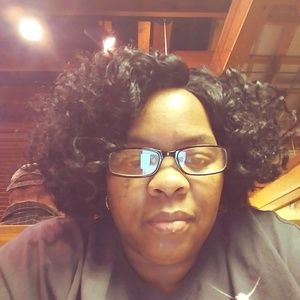 Meet your Posher, Pamela